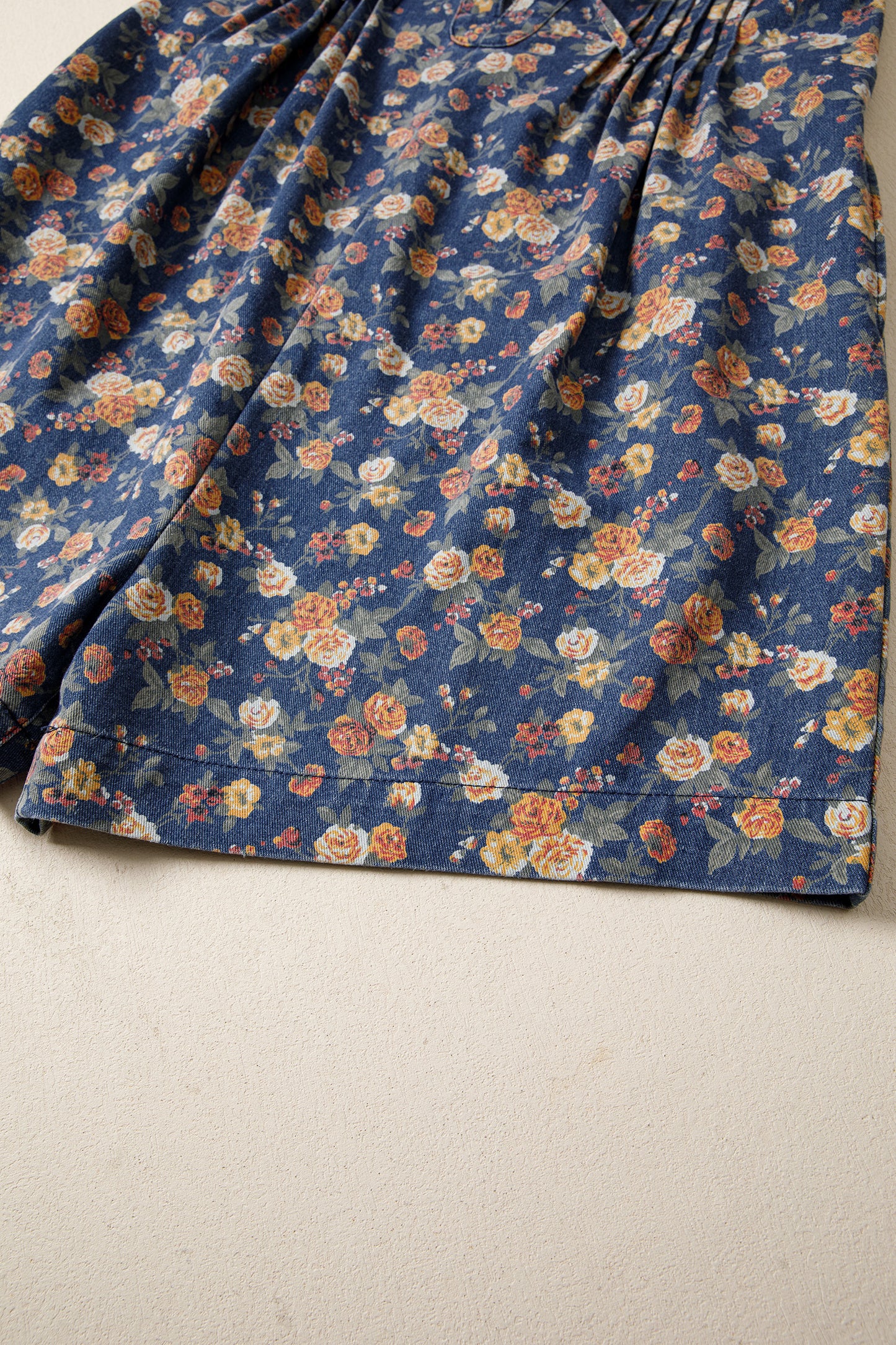 Blue Retro Floral Print Bow Tie V Neck Sleeveless Pleated Loose Denim Romper